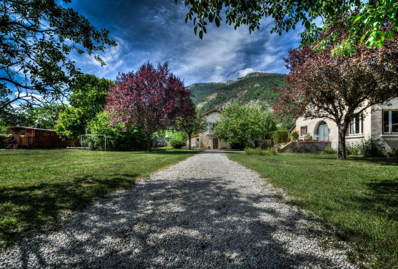 Villa La Roulotte à Châtillon-en-Diois Extérieur photo